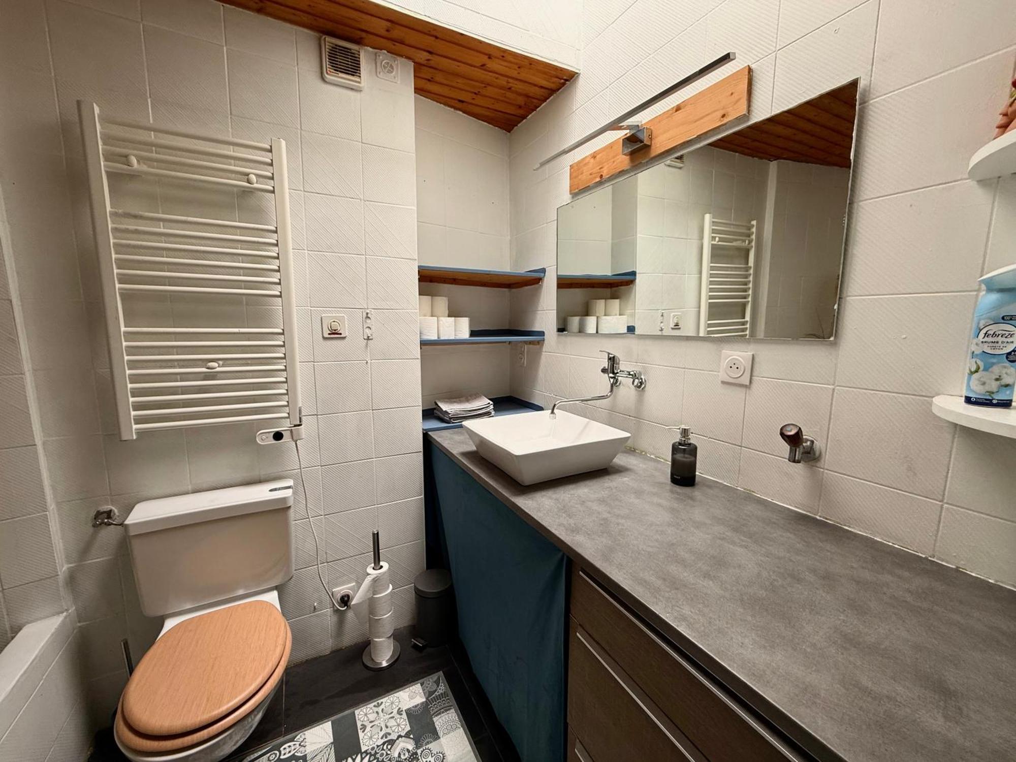 Chaleureux appartement centre ville proche gare. Besançon Extérieur photo